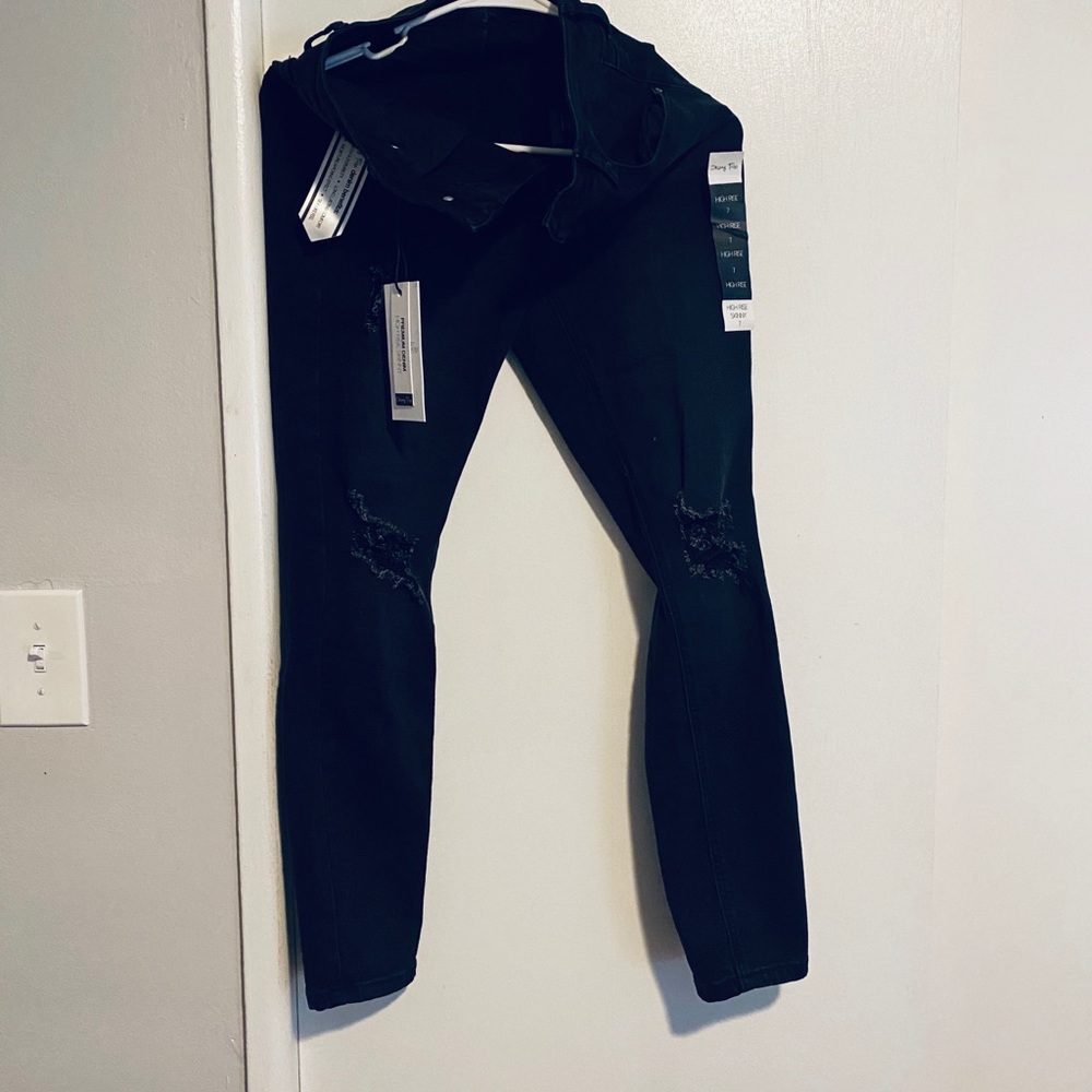 Black distressed jeans